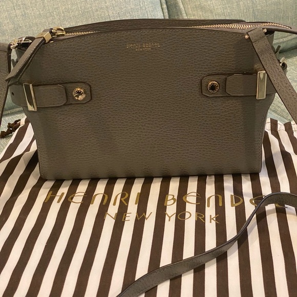 Henri Bendel gray pebbled leather crossbody bag with dust bag - Picture 1 of 17